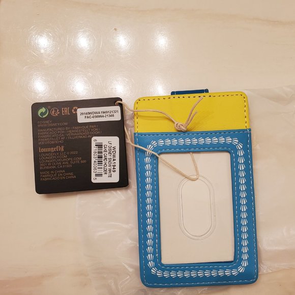 COPY - Loungefly Disney Snow White Cake Card Holder - Brand New - Picture 3 of 7